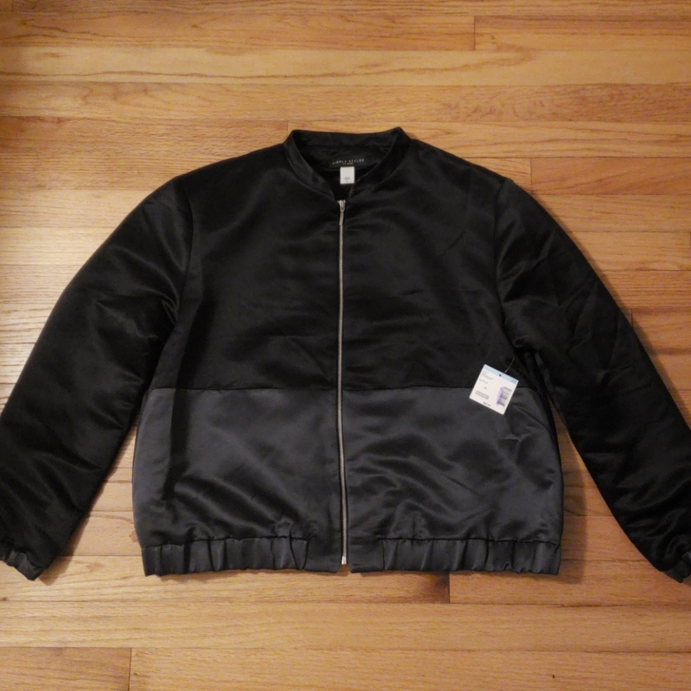NWT Simply Styled Two Tone Bomber Jacket